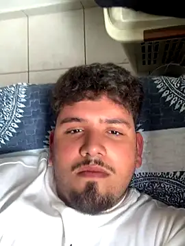 Snapshot of Bbbtro chatting on November 6, 2025, 5:03 pm Bbbtro online show from November 6, 2025, 5:03 pm