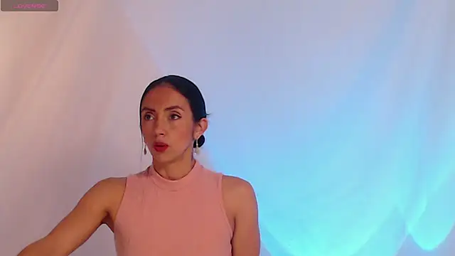 Belladonna lips online show from February 19, 2026, 11:01 pm