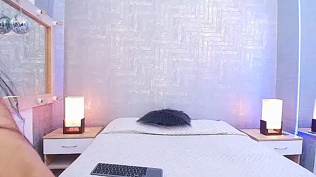 EmylyTaylor FG online show from November 10, 2025, 8:52 pm