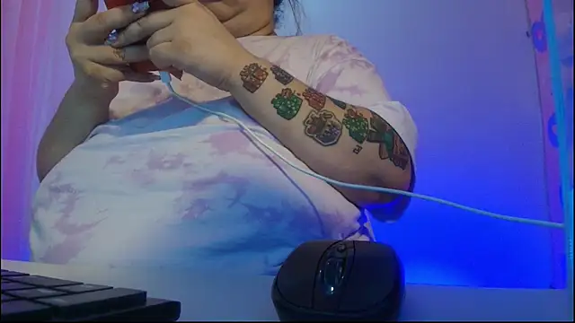 Snapshot of kattybbwbigboobs_ chatting on February 8, 2026, 5:16 pm kattybbwbigboobs online show from February 8, 2026, 5:16 pm