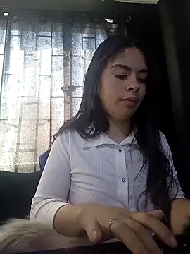 emilygrooe online show from February 10, 2026, 2:21 pm