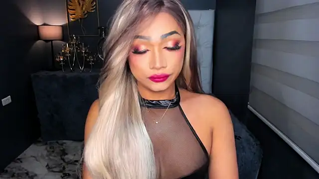 Snapshot of GwennGoddess chatting on February 12, 2026, 11:49 am GwennGoddess online show from February 12, 2026, 11:49 am