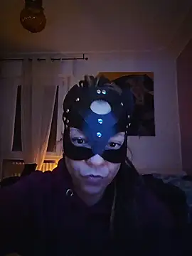 Snapshot of Emma_Conti_ chatting on November 23, 2025, 8:52 pm Emma Conti online show from November 23, 2025, 8:52 pm