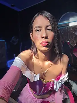 Snapshot of Valentina_LS chatting on November 11, 2025, 1:44 pm Valentina LS online show from November 11, 2025, 1:44 pm