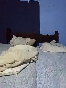 Snapshot of CUTE_V_LOVE chatting on December 3, 2025, 9:51 am CUTE V LOVE online show from December 3, 2025, 9:51 am