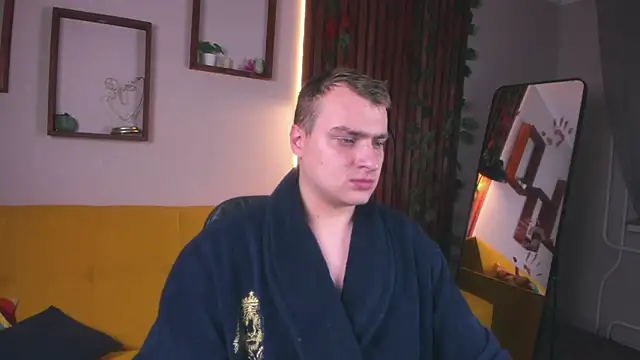 Snapshot of ArchieHolmes chatting on November 11, 2025, 3:17 am ArchieHolmes online show from November 11, 2025, 3:17 am