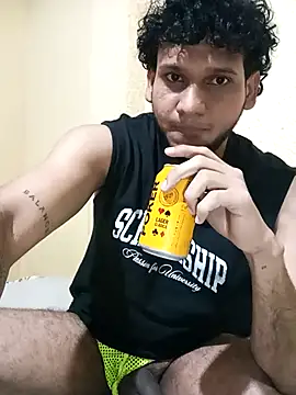 prototipoA45 online show from December 18, 2025, 4:40 am