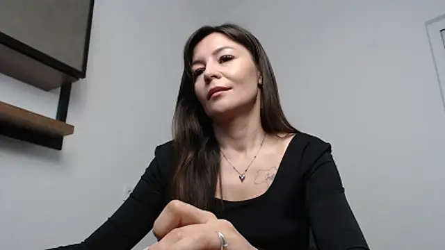 Veronichkaaa online show from April 2, 2026, 6:44 am