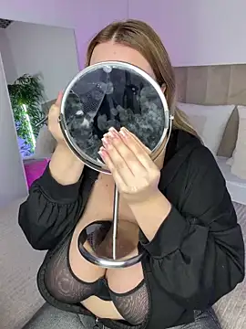 KilianaNoir online show from March 27, 2026, 7:14 am