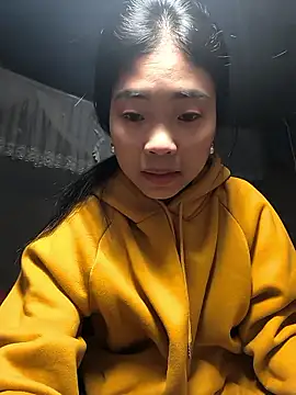 Lynly k2 online show from January 11, 2026, 1:10 am