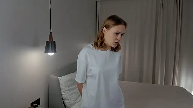 Snapshot of LilianGlenna chatting on November 11, 2025, 11:10 am LilianGlenna online show from November 11, 2025, 11:10 am