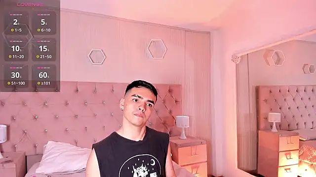 NicoKingg  online show from January 31, 2026, 7:11 pm