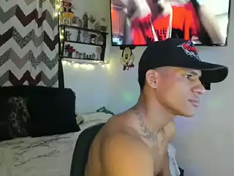 JUANBIGCOCK21CM online show from May 22, 2026, 3:46 am