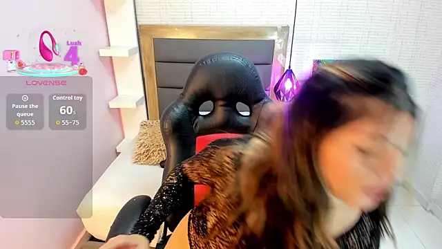 IRENNEBLAZER online show from February 3, 2026, 1:05 pm