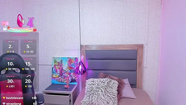 IRENNEBLAZER online show from February 28, 2026, 12:44 am