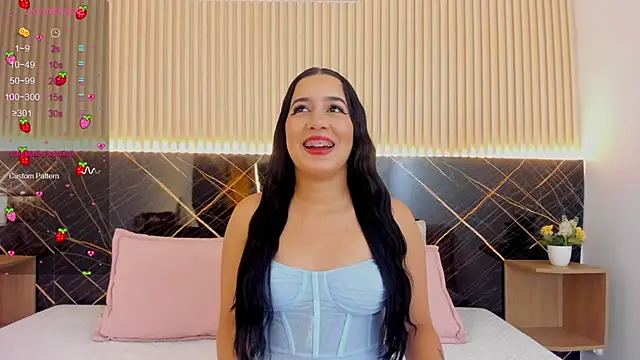 Snapshot of Amy_Leah chatting on December 19, 2025, 2:40 am Amy Leah online show from December 19, 2025, 2:40 am