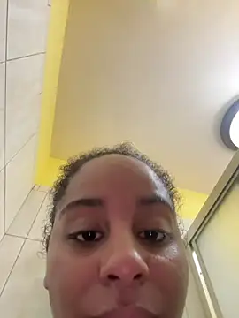 Nicolitalalinda online show from March 2, 2026, 5:08 am