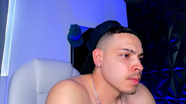 Maxwell Dupont online show from January 9, 2026, 8:43 pm