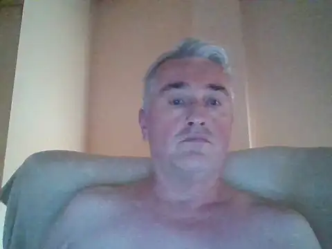 Snapshot of Cumlover5534 chatting on April 4, 2026, 6:55 am Cumlover5534 online show from April 4, 2026, 6:55 am