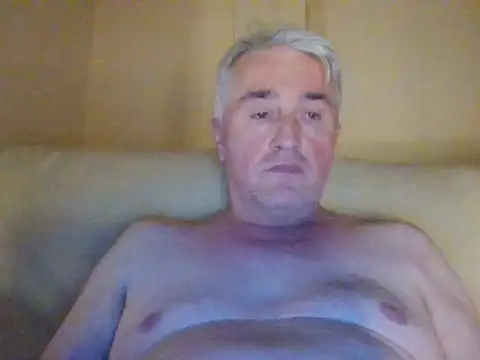 Snapshot of Cumlover5534 chatting on April 11, 2026, 4:44 pm Cumlover5534 online show from April 11, 2026, 4:44 pm