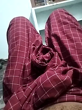 Snapshot of LEOMEGHA2026 chatting on March 12, 2026, 4:35 pm LEOMEGHA2026 online show from March 12, 2026, 4:35 pm