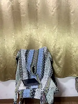 Yayayax77- online show from November 8, 2025, 2:28 pm