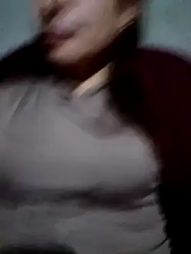 Lyla john online show from February 5, 2026, 10:58 pm