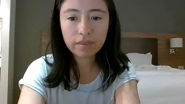 Snapshot of angeliclipsunderworld chatting on November 14, 2025, 11:24 pm angeliclipsunderworld online show from November 14, 2025, 11:24 pm