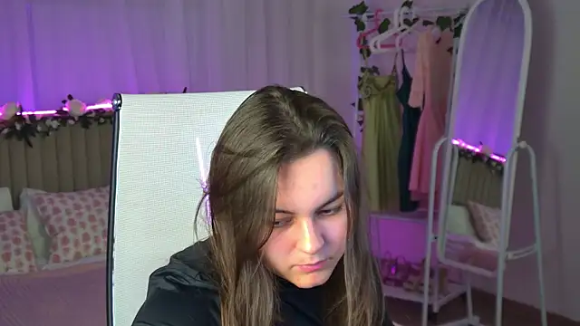 Snapshot of FrancescaCavaliere chatting on July 8, 2026, 3:49 pm FrancescaCavaliere online show from July 8, 2026, 3:49 pm