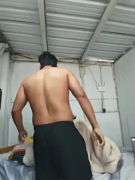 Zack1225 online show from April 19, 2026, 4:17 pm