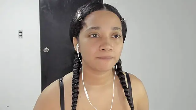 Snapshot of _sweetBlair_ chatting on April 12, 2026, 6:18 am sweetBlair online show from April 12, 2026, 6:18 am