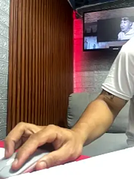 Snapshot of Scarlett_Heat2 chatting on November 9, 2025, 9:13 pm Scarlett Heat2 online show from November 9, 2025, 9:13 pm