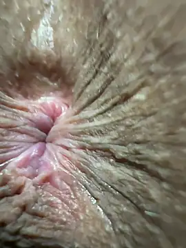 Snapshot of latinahorny11 chatting on April 3, 2026, 6:00 am latinahorny11 online show from April 3, 2026, 6:00 am