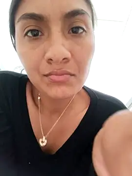 Uvit online show from December 18, 2025, 8:37 pm