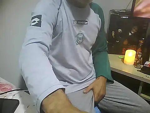 Snapshot of cabecaoegreluda chatting on April 9, 2026, 12:10 am cabecaoegreluda online show from April 9, 2026, 12:10 am