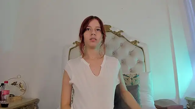 scarlett smith 3 online show from April 8, 2026, 2:50 pm