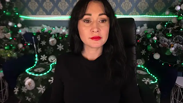 CarolinaaFoxyyy online show from December 17, 2025, 1:50 pm