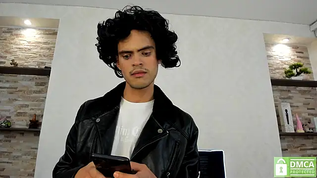 Snapshot of alezander8 chatting on November 16, 2025, 6:30 am alezander8 online show from November 16, 2025, 6:30 am