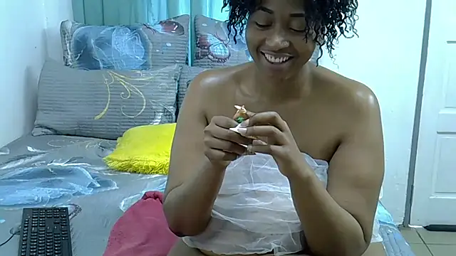 HipsDontLieX95 online show from December 15, 2025, 11:58 am