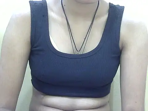 SEXY PRIYA83 online show from February 1, 2026, 11:42 am