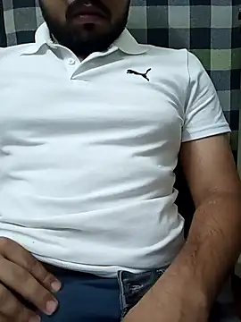 Snapshot of MrToxxic chatting on November 10, 2025, 6:18 pm MrToxxic online show from November 10, 2025, 6:18 pm