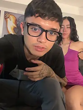 SAMANTHA AND PETER online show from December 1, 2025, 5:56 am