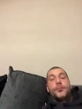 Kinkycouple142 online show from March 13, 2026, 7:42 pm