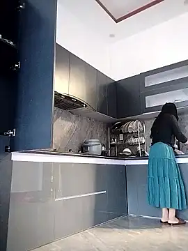   Anna    online show from January 12, 2026, 2:39 am