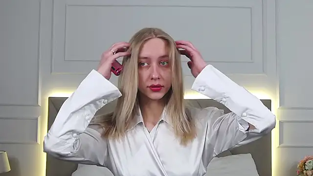 RachaelCute online show from February 4, 2026, 10:21 am