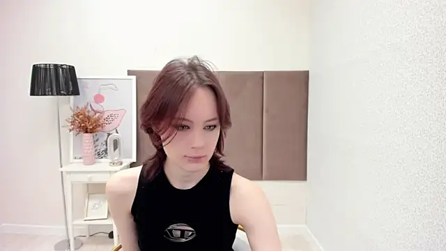 Annie Way online show from November 23, 2025, 4:34 am