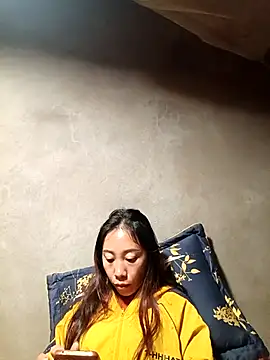 -Chua-90 online show from December 18, 2025, 10:49 pm