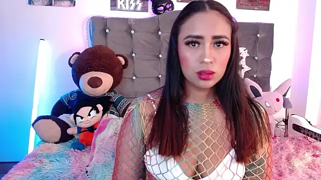 lunabritton1 online show from February 25, 2026, 3:38 am