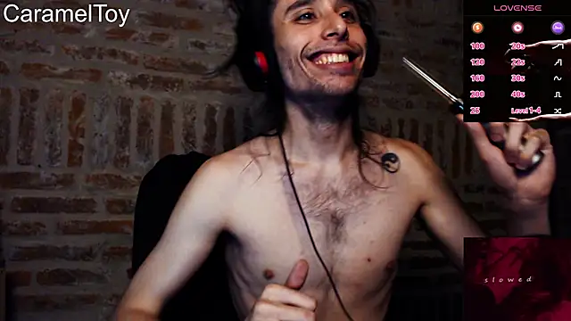 CaramelToy online show from February 4, 2026, 10:04 pm