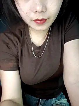 Snapshot of thuy-kieu chatting on March 17, 2026, 3:33 am thuy-kieu online show from March 17, 2026, 3:33 am